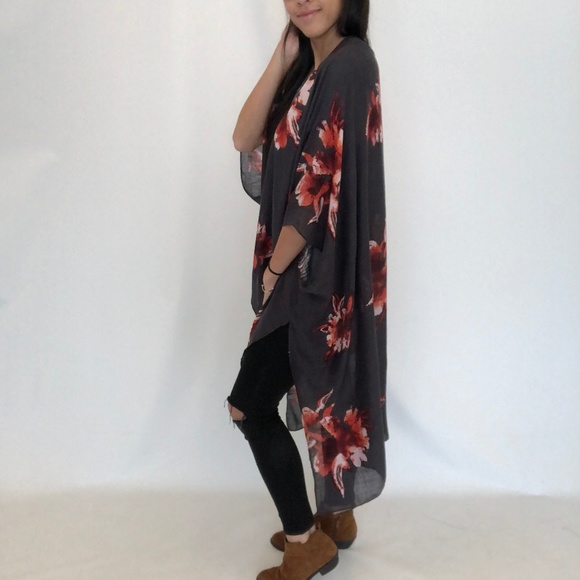 !LAST ONE! ASHLEY Grey Floral Kimono - Picture 1 of 5